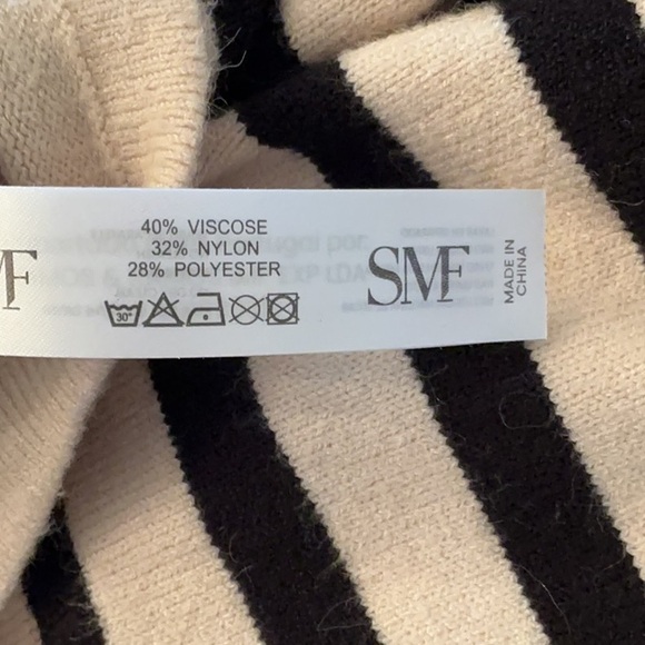 🆕Striped Black & Cream Cardigan - Picture 4 of 4